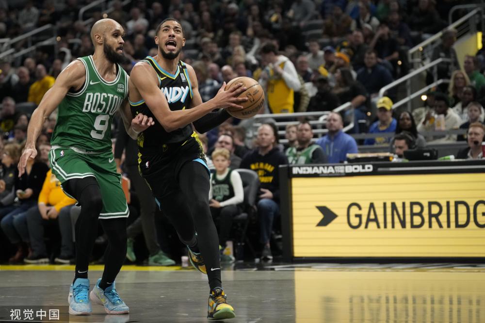 同时借助经 同时借助经